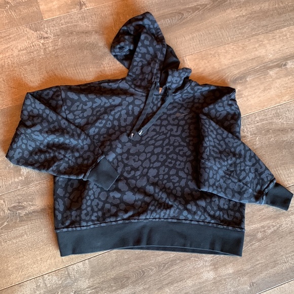 Women Nike Joggers Crop 